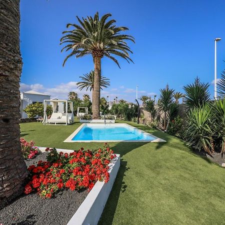 Villas New Lanzasuites Плайя-Бланка Екстер'єр фото